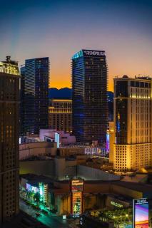 Strip View Suite On LV Strip - 2