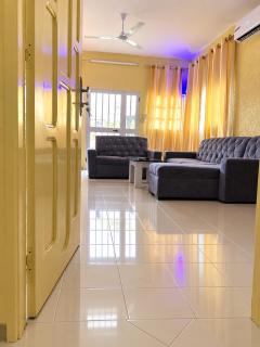 Cozy Haven 2 Bedroom Apartment in Tokoin - 0