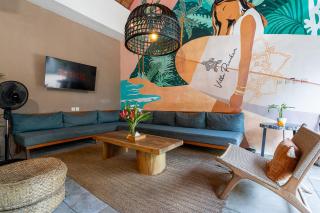 Villa Pawikan - Stylish Tropical 4BR Villa with Private Pool in Seminyak Center - 6