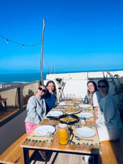 TILILI Travelers Guesthouse - 1