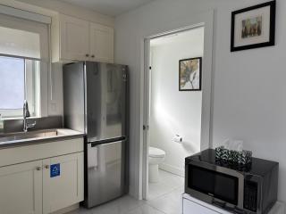 Brand new 2Bedroom mini House near UBC - 1