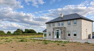 Jacks Meadow - A Stylish 5 Bedroom Meath Retreat near Dublin Airport - 7