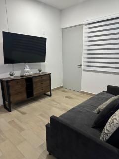 Hermoso departamento completo - 2 habitaciones,3 camas - 5 minutos de estadio GNP y Palacio Deportes - 7