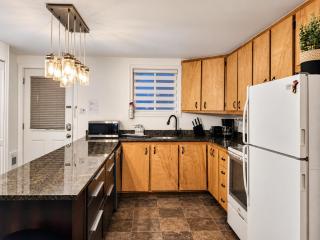 Family chalet - spa - in Tremblant village - 3