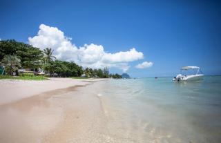 Beachfront Villa with Private Pool - 8
