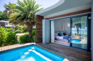Beachfront Villa with Private Pool - 5