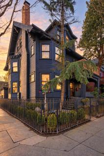 Alphabet District Gem - AC - Patio - Fast WiFi - 5