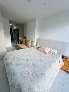 Quito 360 View Studio Luxury Pool and Rooftop - 8