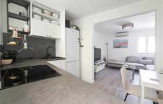 Lovely Home In Kastel Stafilic - 7