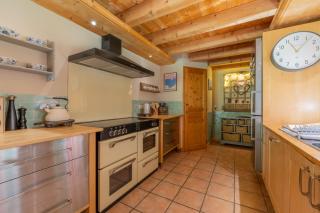 Chalet Montet Forest River Garden Lodge - Happy Rentals - 7