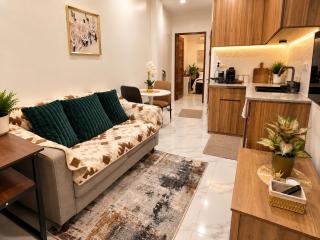 Modern 1BR Apt Fast Wi-Fi Netflix DISNEY Unit 1 - 1