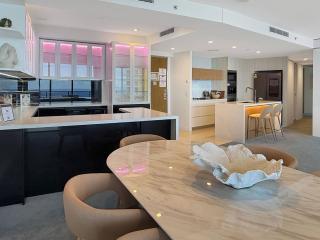 Unit 13902 Skyhome Oracle Tower 1 Level 39 - 6