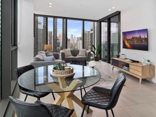 Unit 1407 Signature Level 14 - 7