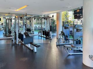 Unit 20809 Oracle Tower 2 Level 8 - 3