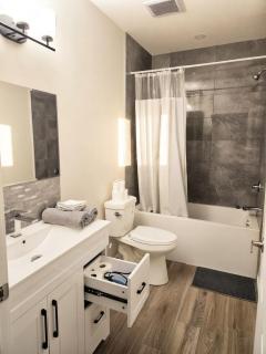 Modern 2-Bedroom Private Basement Apartment - 1