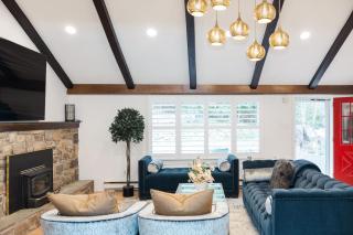 Cowry Acres - 11 Acre Enchanted Retreat, Hot Tub - 9