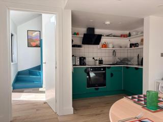 Stunning Newly Built Two Bed House - 6