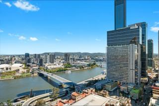 3BR Riverfront Luxury CBD Haven with 2 Carparks, walk to Queens Wharf and Southbank - 6