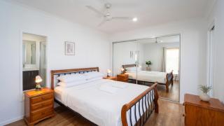 Spacious 5BDR Brisbane-Gold Coast Hub - 8