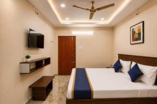 Sree Chandu Hotel & Function Hall - 7