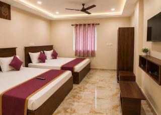 Sree Chandu Hotel & Function Hall - 4