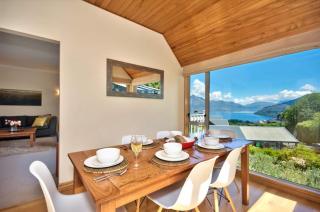 Windsor Place Views of Lake Wakatipu - 8