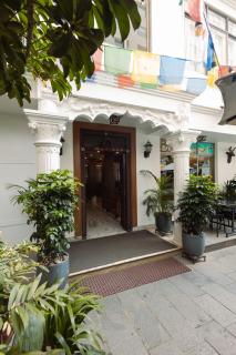 Magnificent Hotel - 2