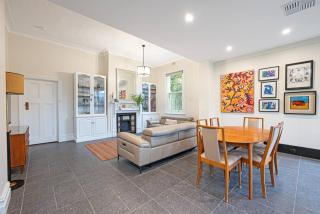 Edwardian Cottage - Renovated 3BR in Norwood - 3
