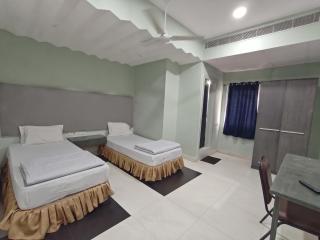 FabHotels Elmwood - 4