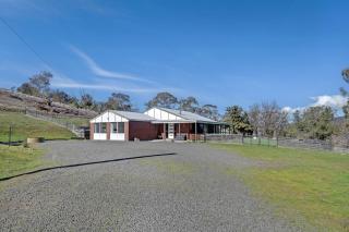 The Five Sheep House - Valley Views & BBQ - 0