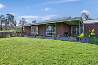The Five Sheep House - Valley Views & BBQ - 2
