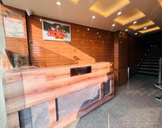 Hotel evergreen axis - 2