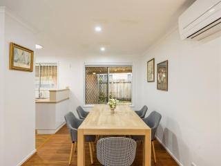 Affordable Stay Parkside Walk to Market Square - 8