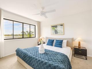 Brand New Ducted AC Walk to Train and Shop Double Garage - 7