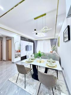 B&M Homes - cosy apartment in the heart of Nairobi, Kilimani - 2 bedroom, 1 bathroom and balcony - 4