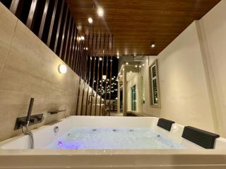 New Reno 6BR Soundproof KTV Jacuzzi 21Pax - 3
