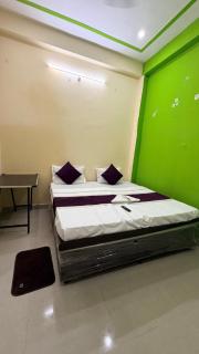 Hotel Rama Stay Inn - 0