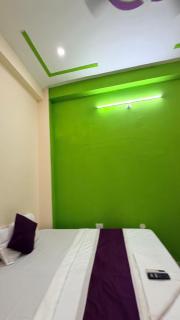 Hotel Rama Stay Inn - 1