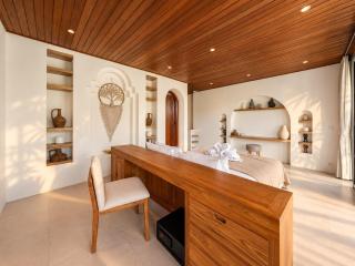 Gouraya Villa - Peaceful 3BR Tropical Retreat with Private Pool near Pererenan Beach - 6