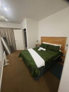 Modern Comfort at Oyster Walk - 3