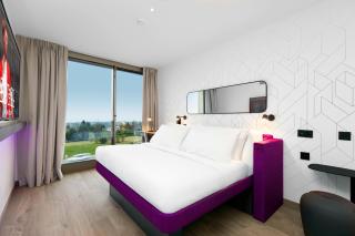YOTEL Geneva Lake - 8