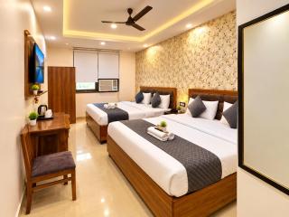 Hotel Frolic Near Noida Metro Station 52 - 6