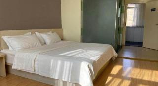 7 Days Inn Hami Baofeng Market - 2