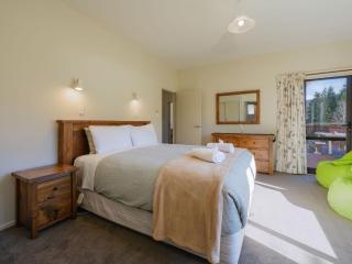 10 Forest View Close - Alpine Views! - 7