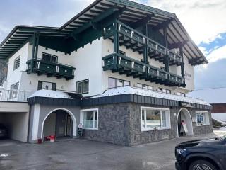 Alpina - 8