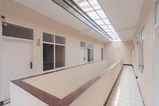 RedDoorz Syariah near BTC Fashion Mall - 6