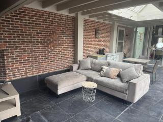 Charming Farmhouse Retreat in Beveren-Kruibeke-Zwijndrecht - 1