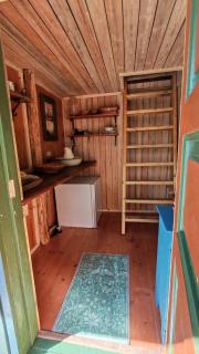 Duckvilla Handcrafted Tiny Home and Sauna - 5