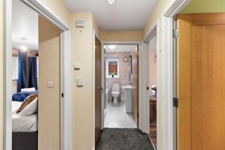 2 bed flat in Gravesend close to M25 & Ebbsfleet station - 1