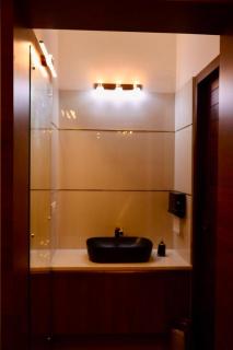 Kallarackal Homes, Where Luxury Meets Space - 8